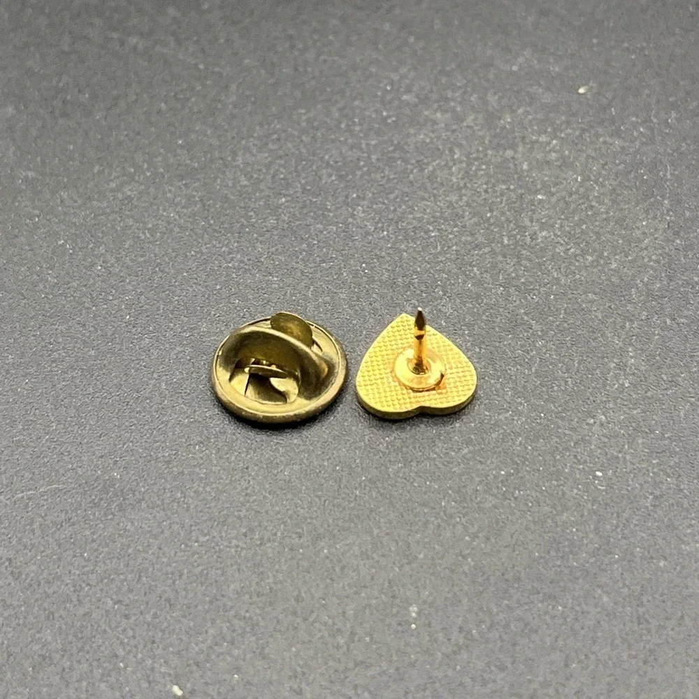 100%‎ Charity Newsie Red Heart Lapel Hat Pin